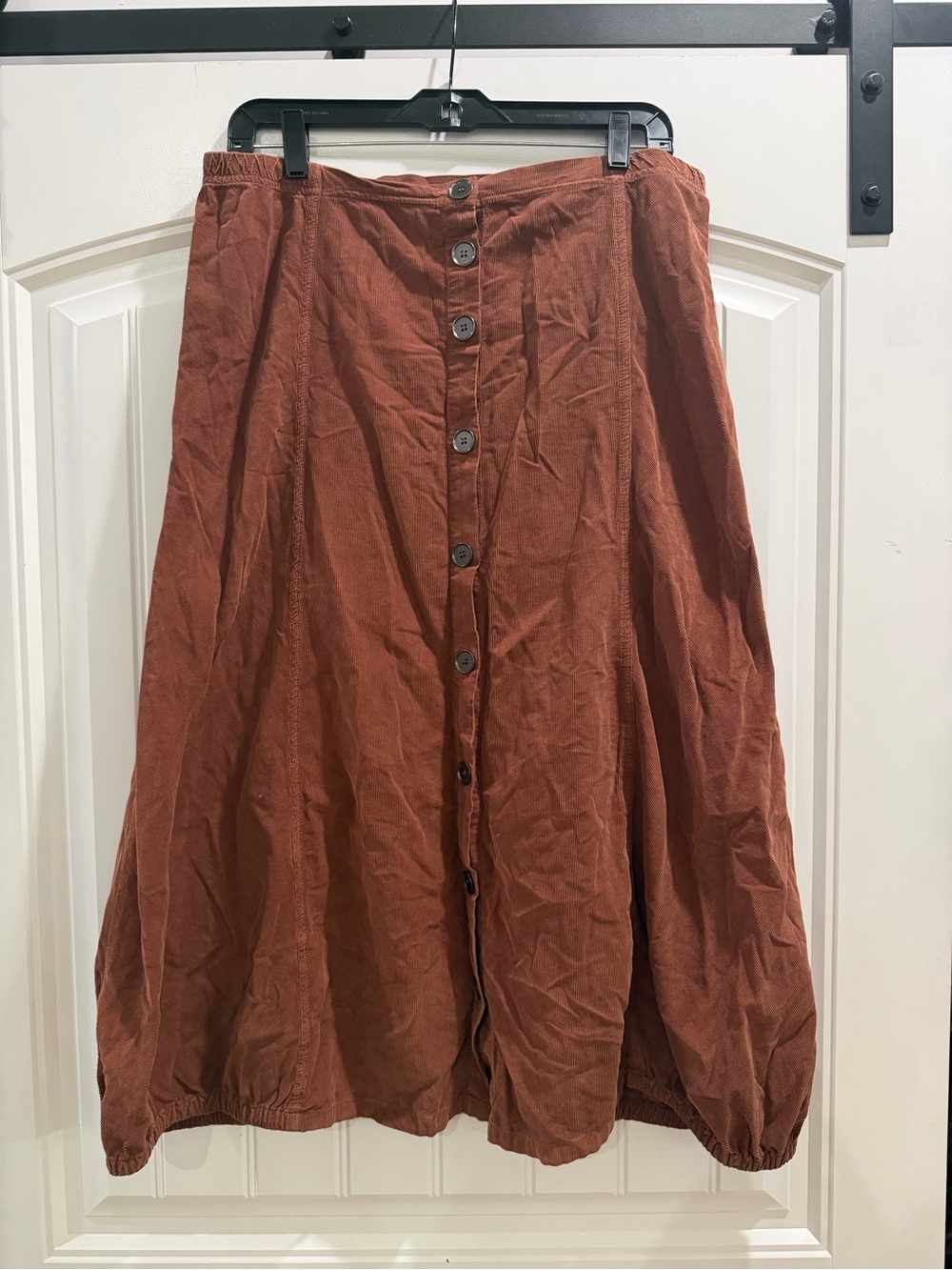 XCVI corduroy Button-Front Women’s Midi Skirt in Rust size large